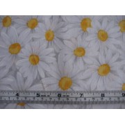 "Petal" by Timeless Treasures #5295, daisies "Petal" by Timeless Treasures #5295, daisies
